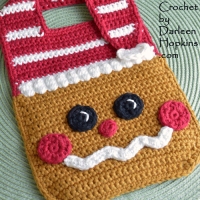 christmas-gingerbread-baby-bib-crochet-pattern-by-darleen-hopkins #CbyDH
