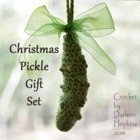 christmas-pickle-gift-set