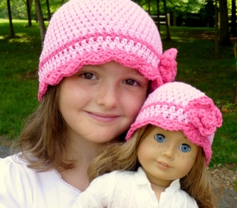 Crochet Flapper Hat by Darleen Hopkins http://www.ravelry.com/patterns/library/waiting-for-spring-flapper-hat-with-rose
